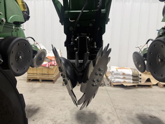 Image of John Deere DB80 equipment image 4