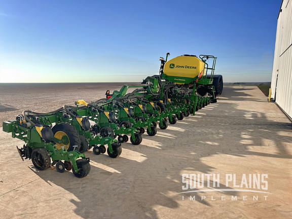Image of John Deere DR16 equipment image 4