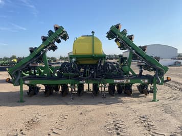 Main image John Deere DR16X