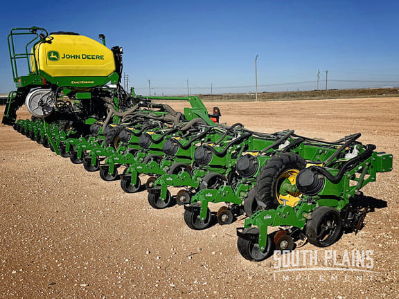 2024 John Deere DR16X Equipment Image0