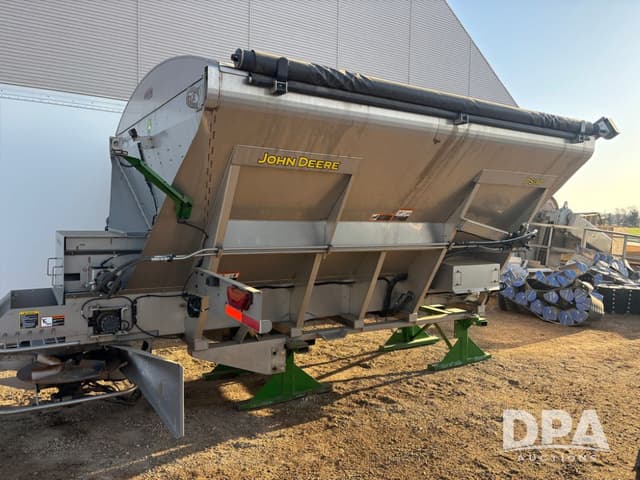 Image of John Deere DS30 equipment image 1