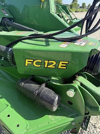 Image of John Deere FC12E equipment image 3