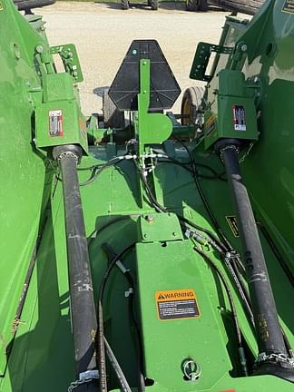 Image of John Deere FC12E equipment image 4