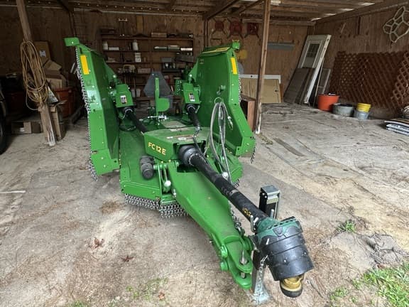 Image of John Deere FC12E equipment image 1