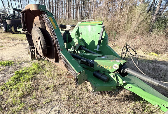 Image of John Deere FC12E equipment image 2
