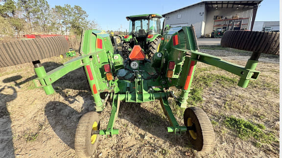 Image of John Deere FC12E equipment image 4