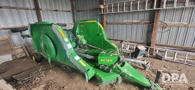 Image of John Deere FC12E equipment image 4