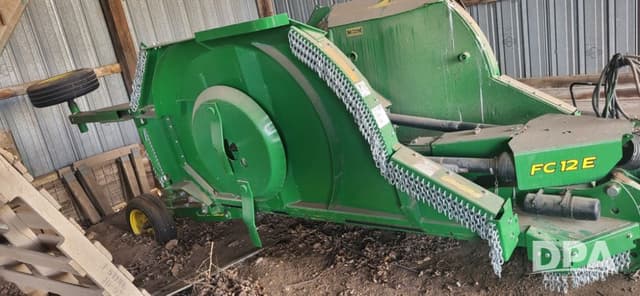 Image of John Deere FC12E equipment image 3
