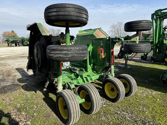 Image of John Deere FC15R equipment image 2