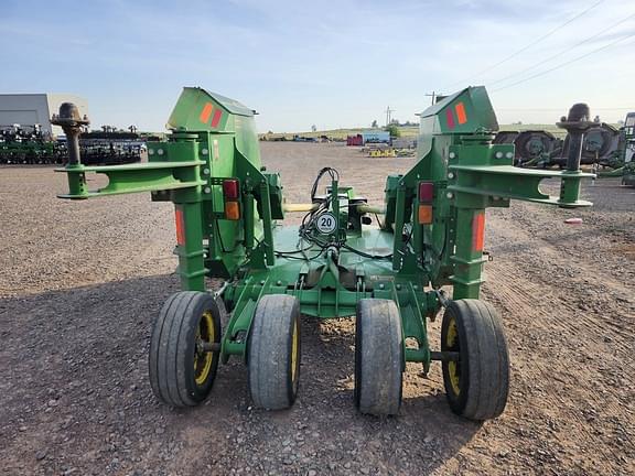 Image of John Deere FC15R equipment image 3