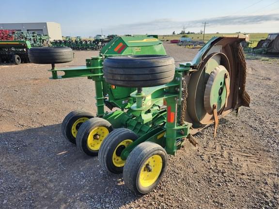 Image of John Deere FC15R equipment image 4