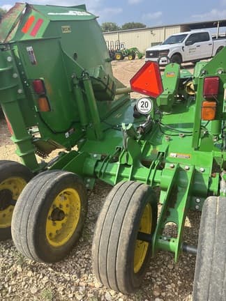 Image of John Deere FC15R equipment image 3
