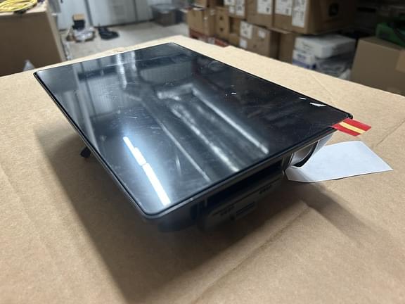 Image of John Deere G5 Universal Display equipment image 4