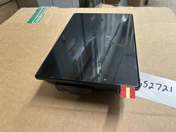 Image of John Deere G5 Universal Display equipment image 3
