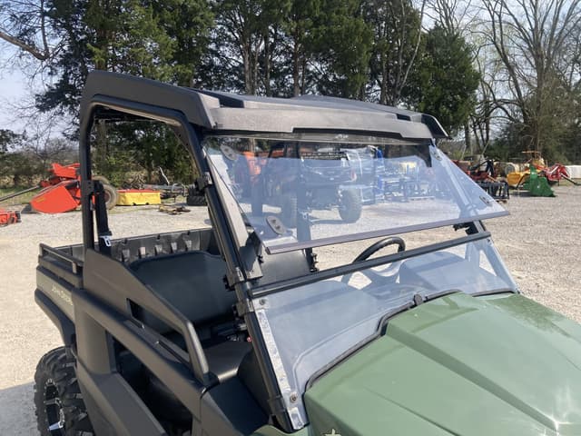 Image of John Deere XUV 590M equipment image 3