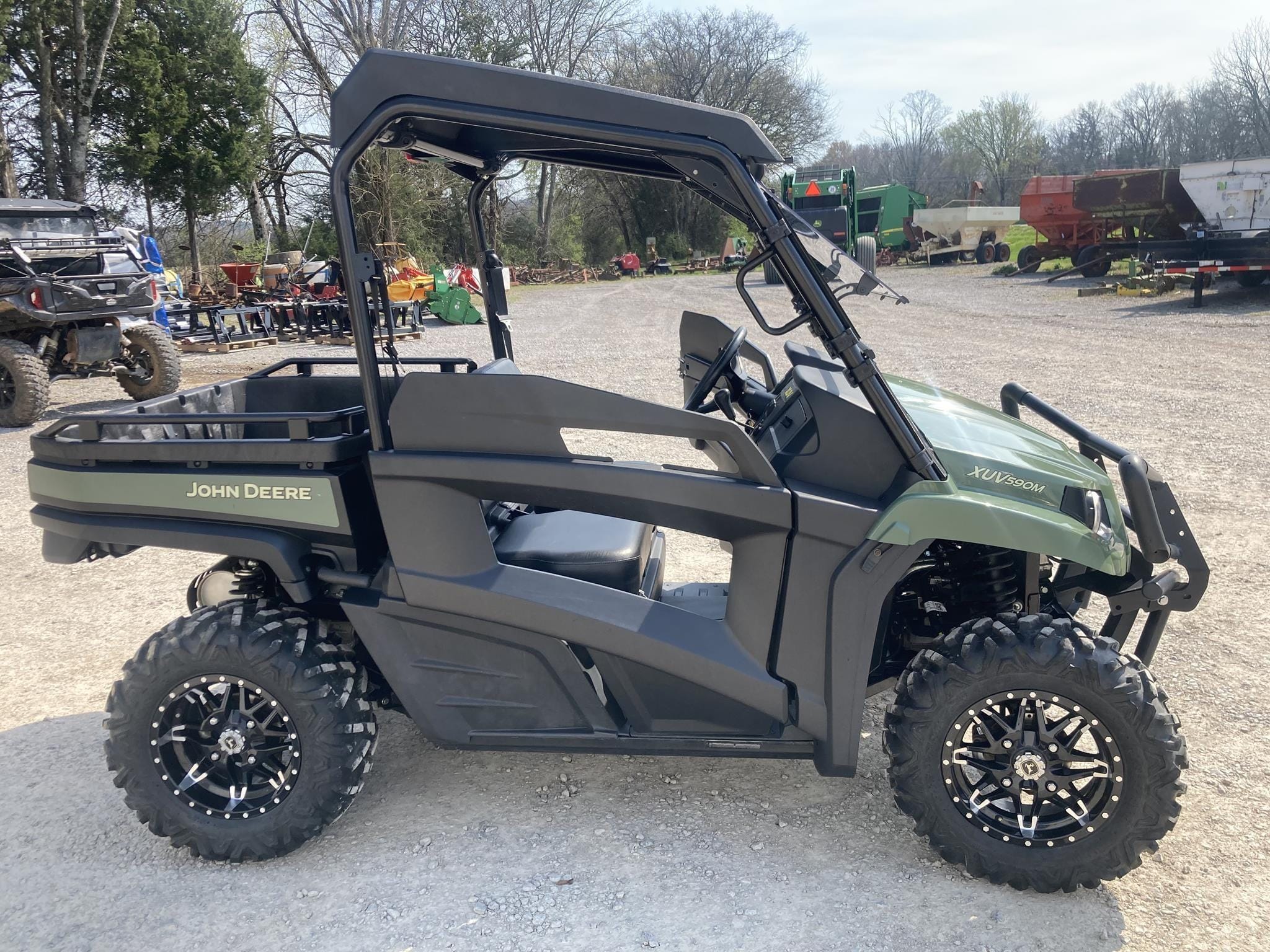 2024 John Deere XUV 590M Equipment Image0