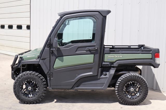 Image of John Deere Gator XUV 835R equipment image 4