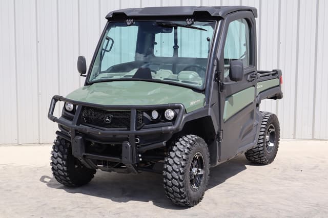 Image of John Deere Gator XUV 835R equipment image 2