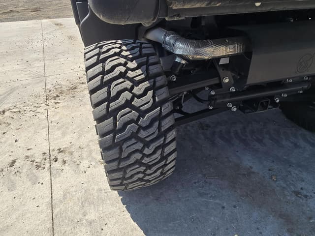 Image of John Deere XUV 835R equipment image 3