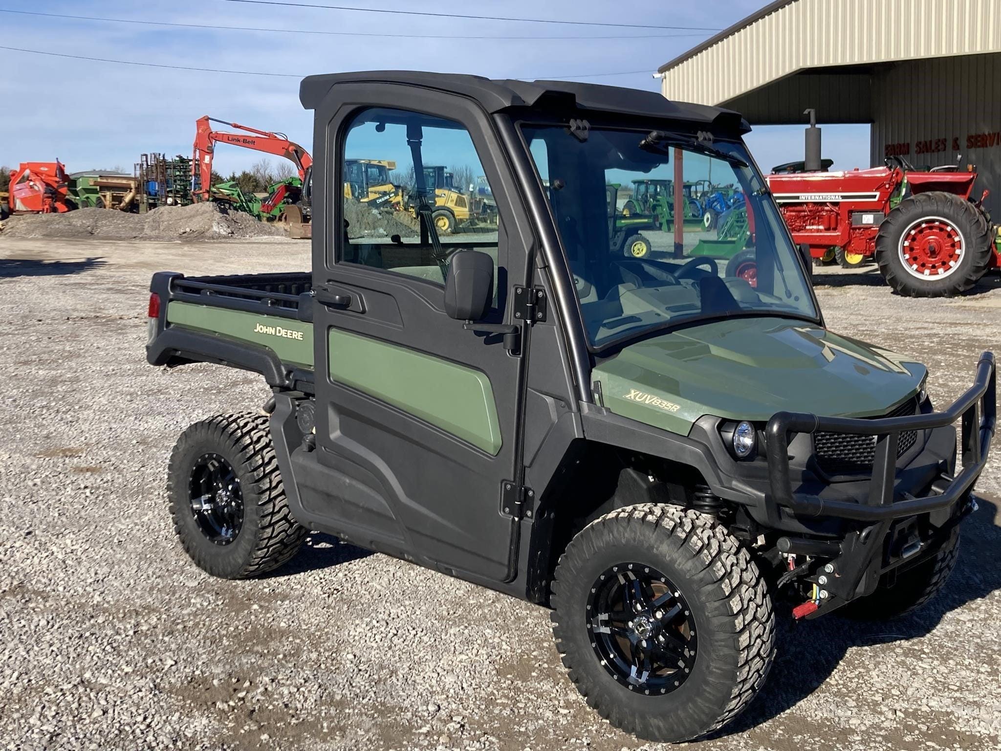 Main image John Deere XUV 835R