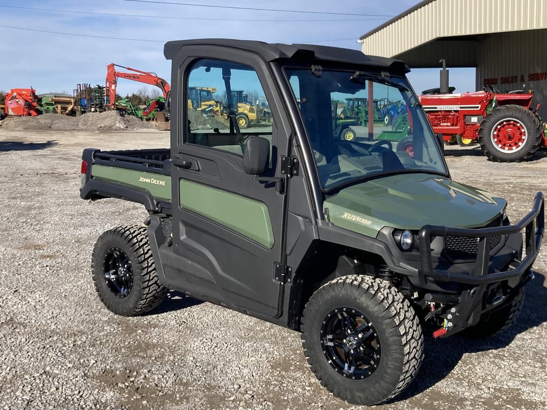 Image of John Deere Gator XUV 835R Primary image