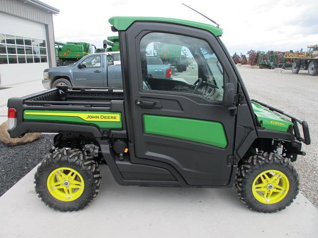 Image of John Deere XUV 835R equipment image 3