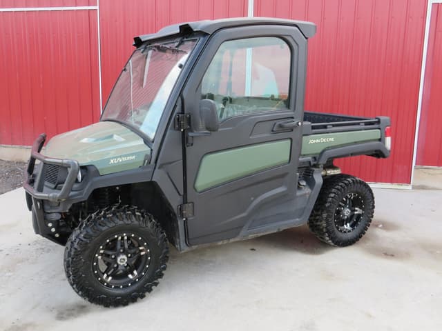 Image of John Deere XUV 835R equipment image 2