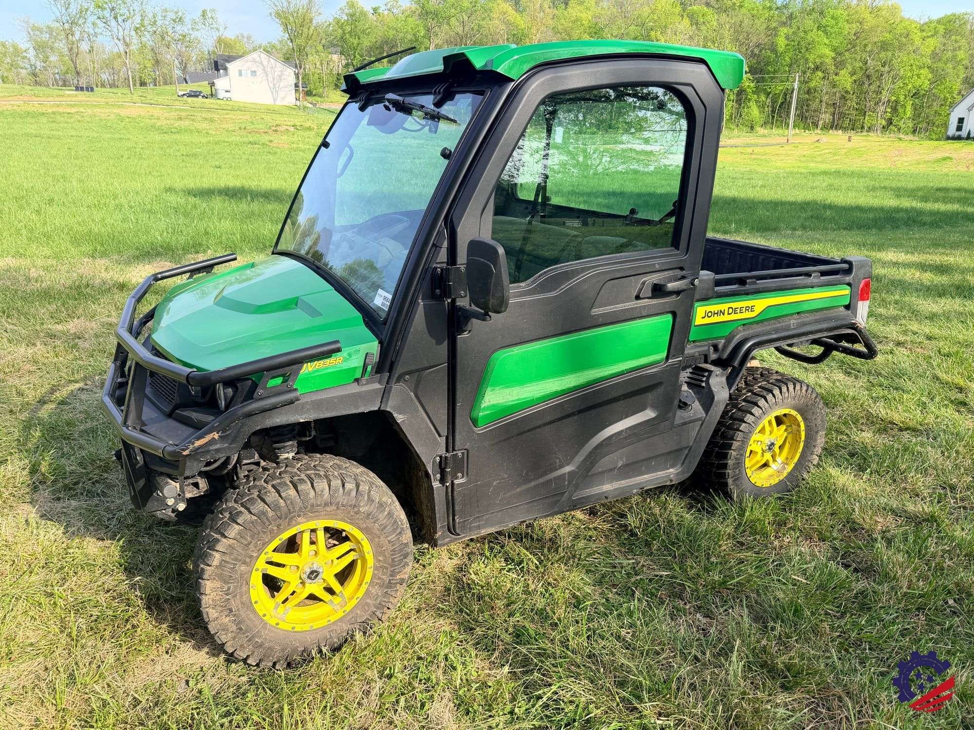 2024 John Deere XUV 835R Equipment Image0