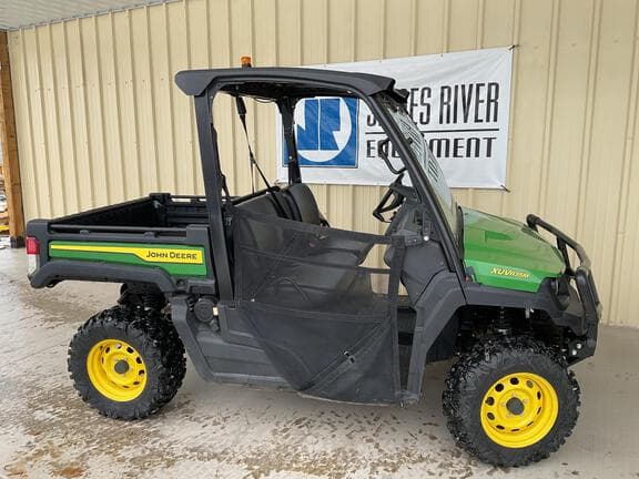 Image of John Deere XUV 835M Primary image