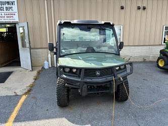 Image of John Deere XUV 835R Primary image