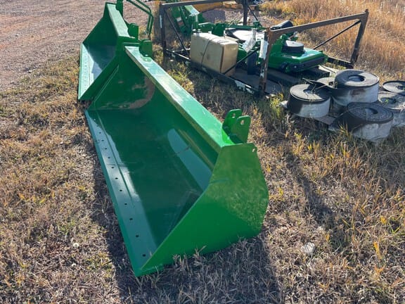 2024 John Deere Bucket Grapple Equipment Image0