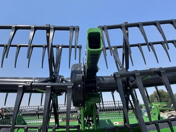 Image of John Deere HD35R equipment image 1