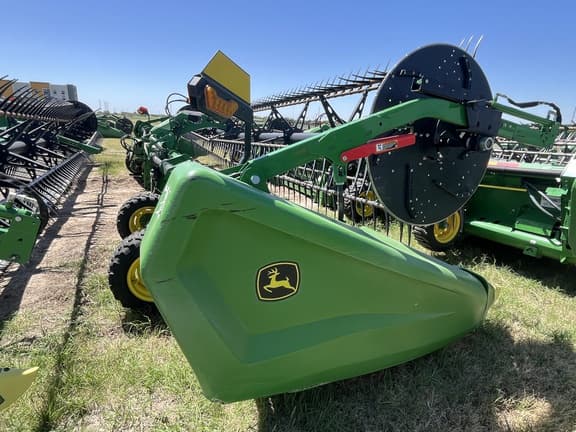 Image of John Deere HD35R equipment image 4