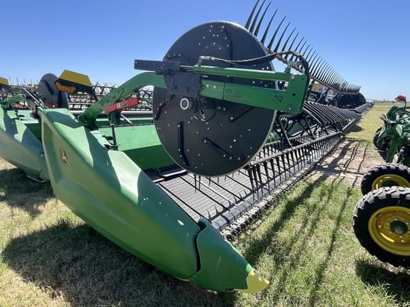 Image of John Deere HD35R equipment image 1