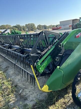 Image of John Deere HD35R equipment image 4