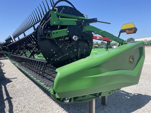 2024 John Deere HD40F Equipment Image0