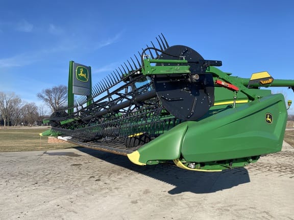 2024 John Deere HD40F Equipment Image0