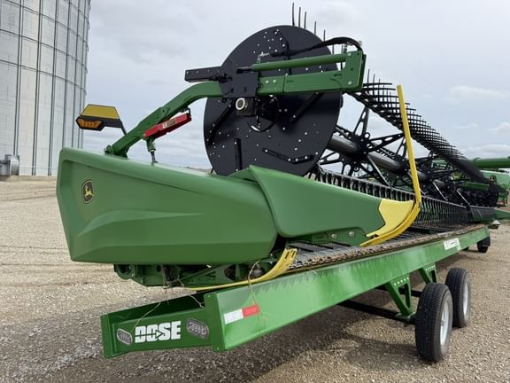 2024 John Deere HD40F Equipment Image0