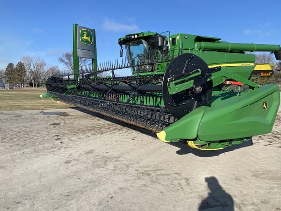 2024 John Deere HD40F Equipment Image0