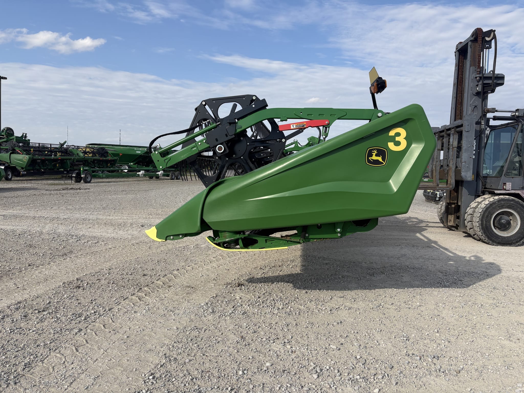 2024 John Deere HD40F Equipment Image0