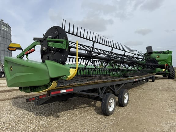 2024 John Deere HD40F Equipment Image0
