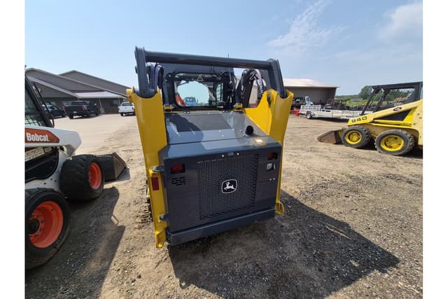 Image of John Deere 318G equipment image 1