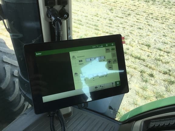 Image of John Deere L341R equipment image 3