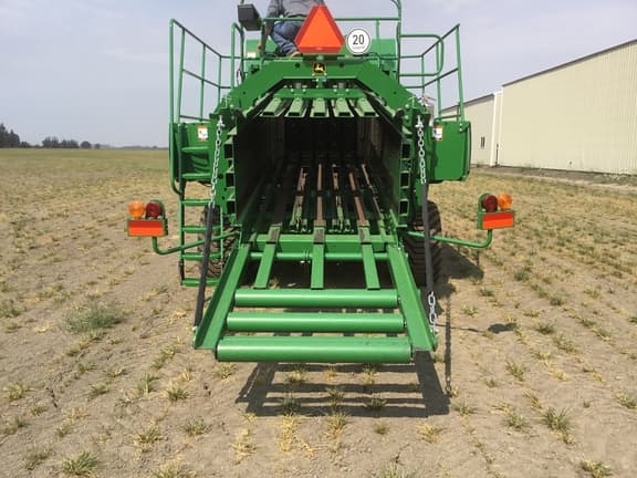 Image of John Deere L341R equipment image 1