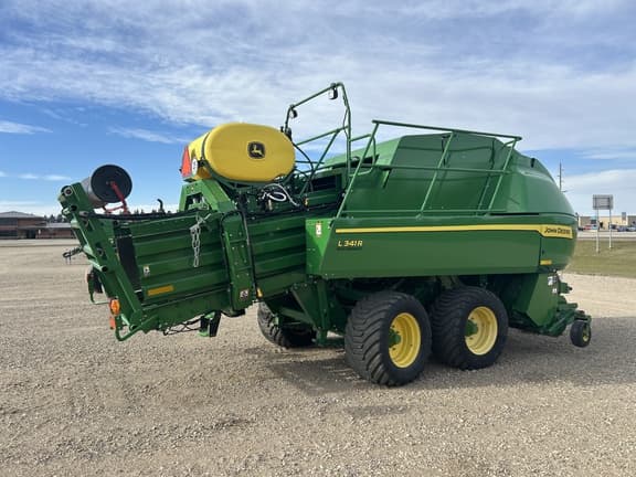 Image of John Deere L341R equipment image 1