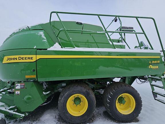 Image of John Deere L341 equipment image 1