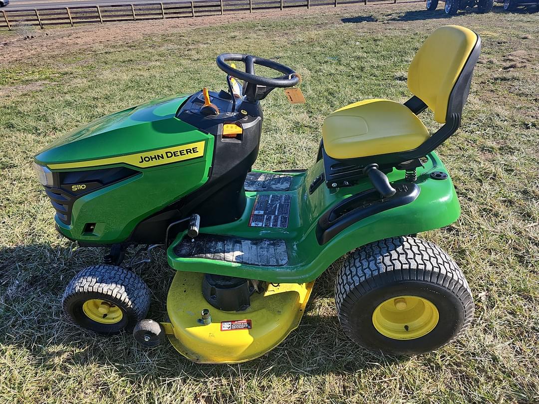 Image of John Deere S110 Primary image