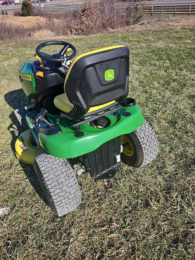 Image of John Deere S110 equipment image 2