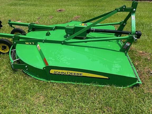 Image of John Deere MX7 equipment image 3