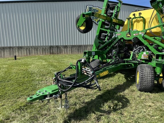 Image of John Deere N530C equipment image 2